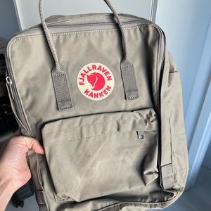Fjallraven Kanken Backpack in Fog